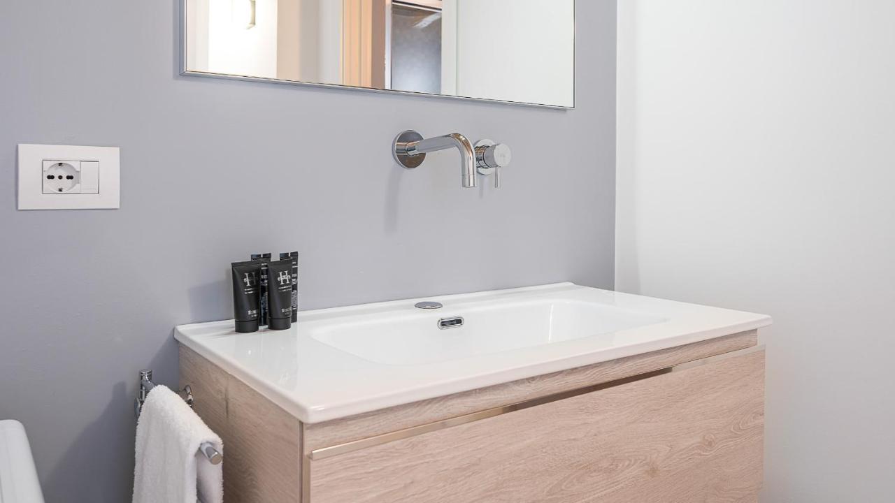 Classbnb - Due Moderni Appartamenti A 1Km Dall'Arco Della Pace Milano Eksteriør bilde